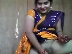 Innocent Looking Aunty Playing With Cucumber Free Porn A3